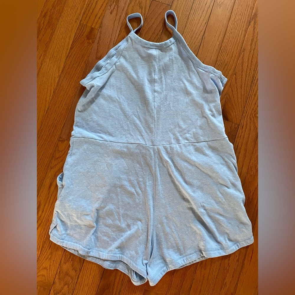 Nike Women's Light Blue medium Athletic Shorts